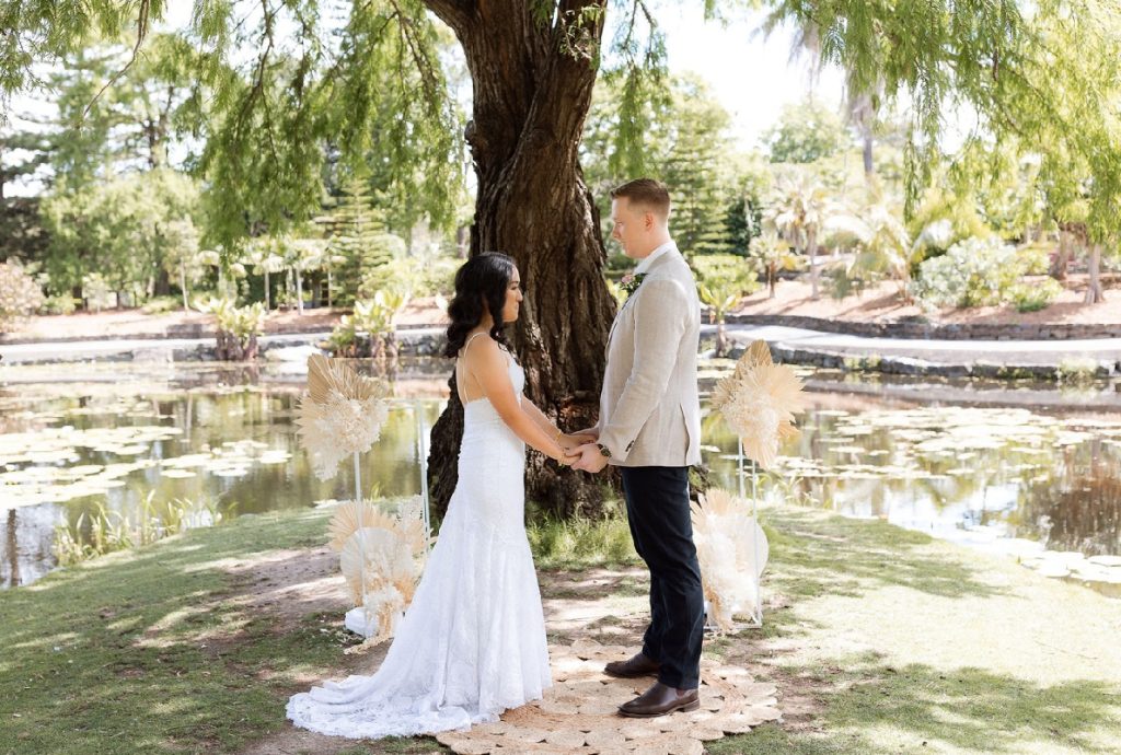 elopement Mt Coot-tha