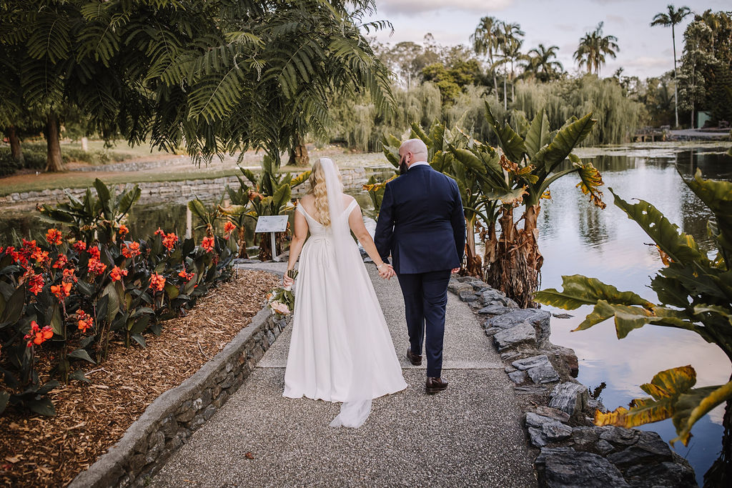 botanical gardens elopement wedding