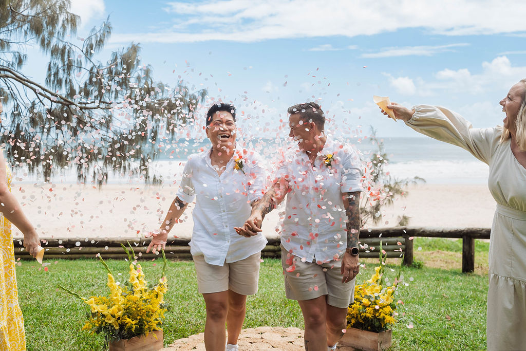 wedding confetti shower