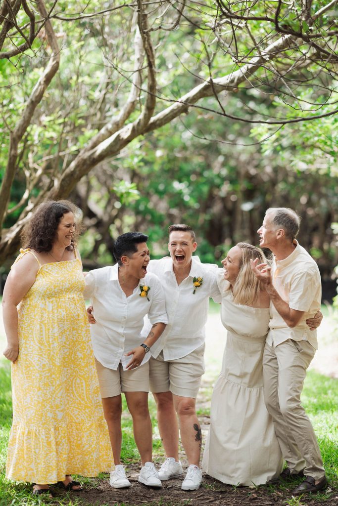 eloping wedding group photo
