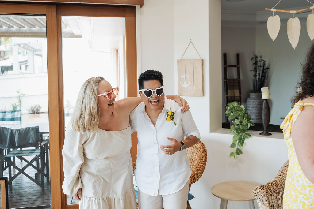 elopement getting ready photos