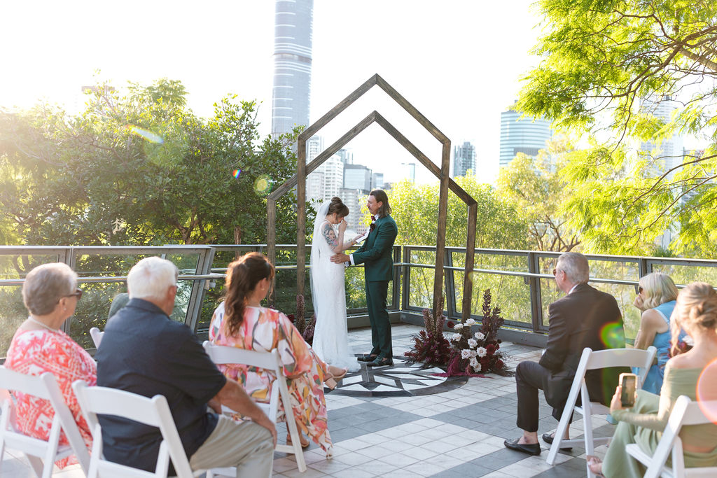 Kangaroo Point elopement wedding Brisbane at City view Skyline overlooking Brisbane City