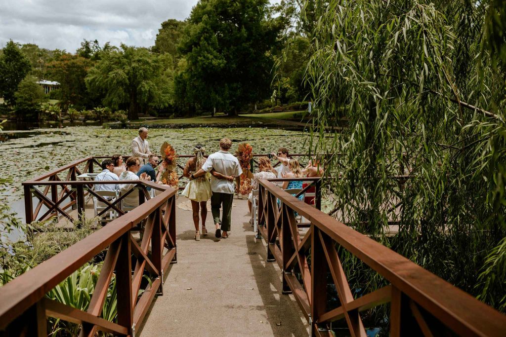 micro wedding couple arrival together