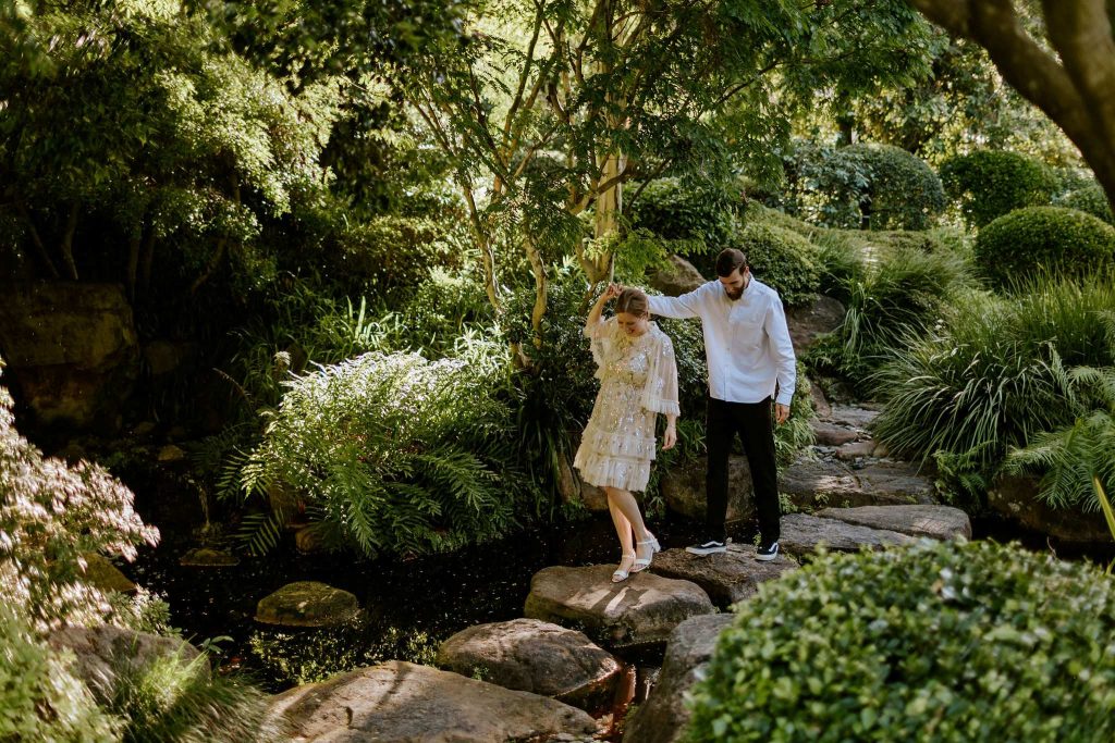 overseas elopement at Brisbane's botanical gardens