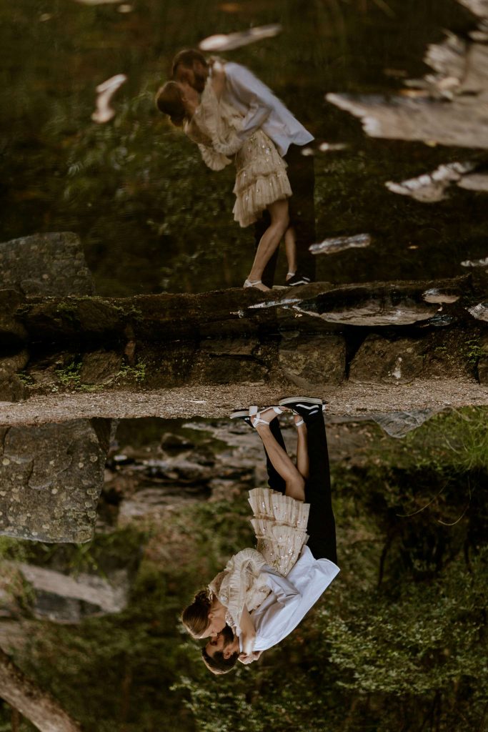 how UK couples can get married in Australia