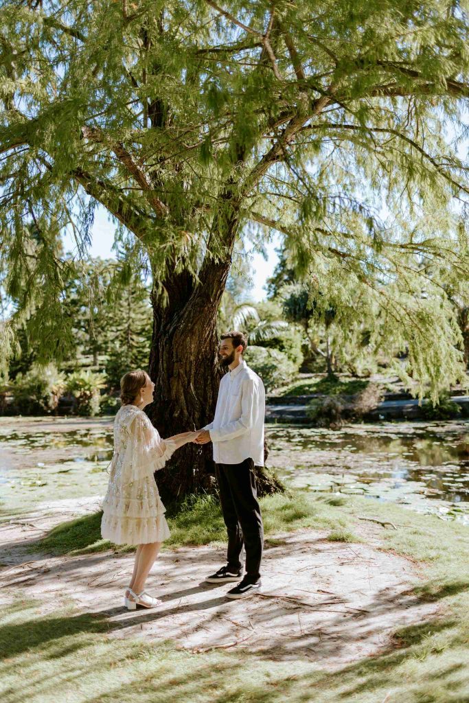 Intimate wedding ceremony by Jamie Eastgate Brisbane